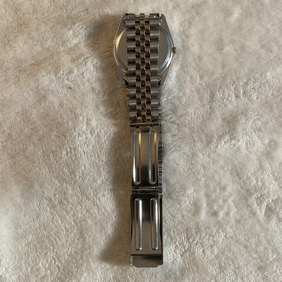 Vintage Timex La cell watch - Picture 3 of 4